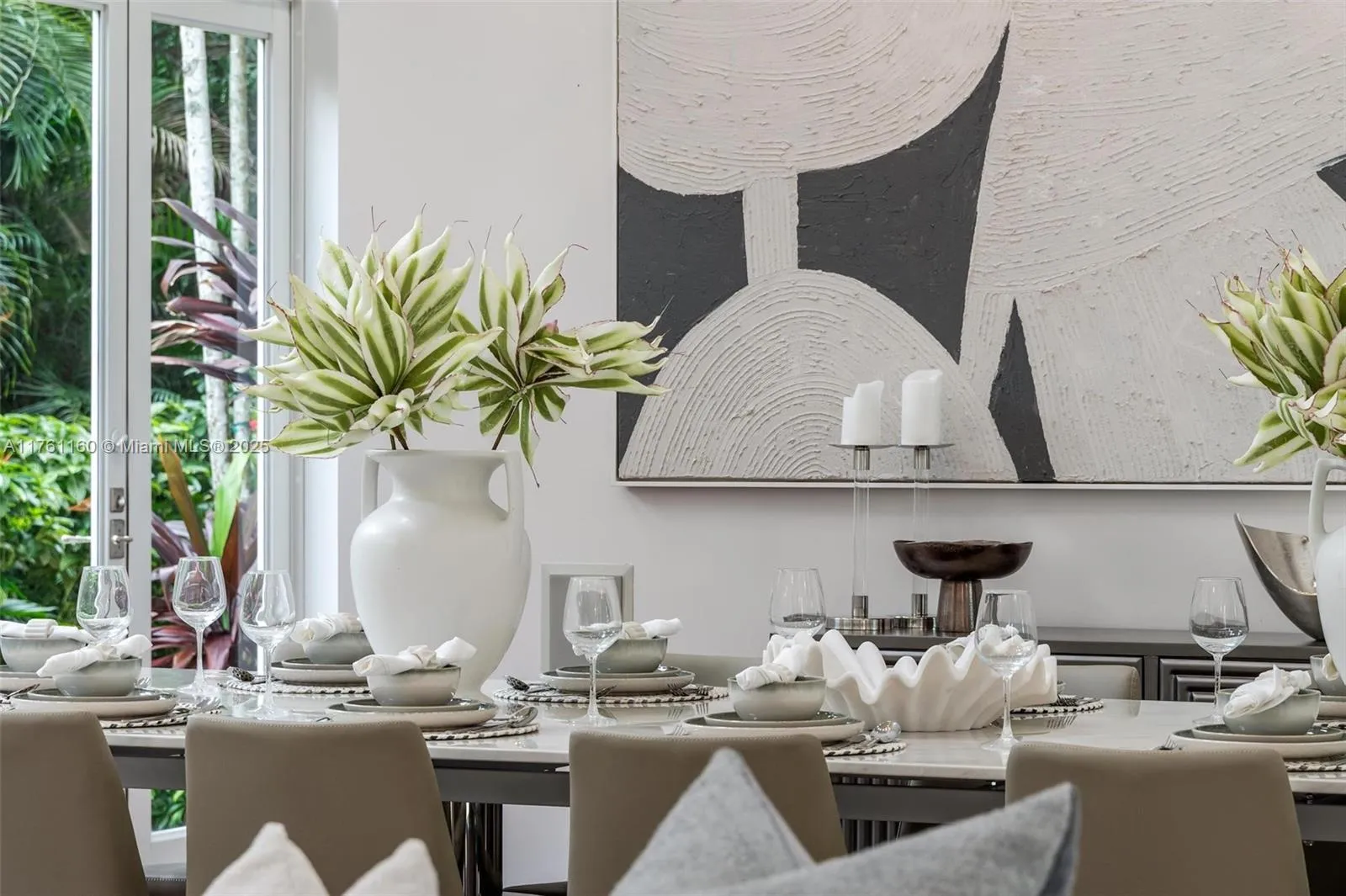 Plantation, Florida 33317, United States, 6 Bedrooms Bedrooms, ,6 BathroomsBathrooms,Residential,Active,87289