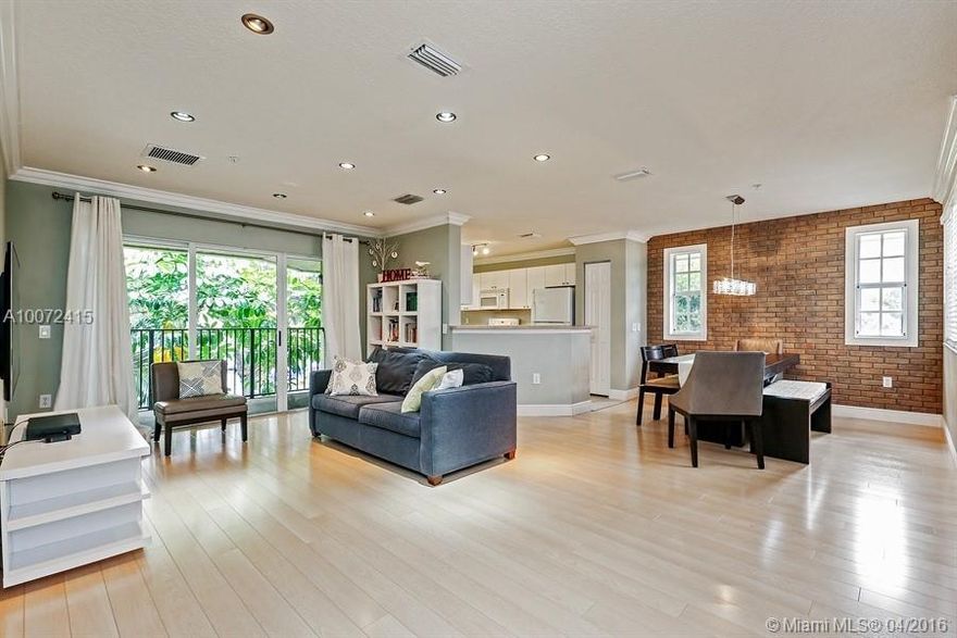 Beautiful Single Level 3 bed & 2 bath townhome style between Aventura and Miami Downtown. Includes Breakfast nook, dinning room-living room. Bright Blonde hardwood-like floor throughout with high hat lighting, tall baseboards and crown molding. Popular community w play park, fountain, and pool. Pet friendly. Financing friendly. Community reserves 10% of budget, low delinquency and correct ratio of renters/owners. Lenders love this community!!!! Inquire about the preferred lender.