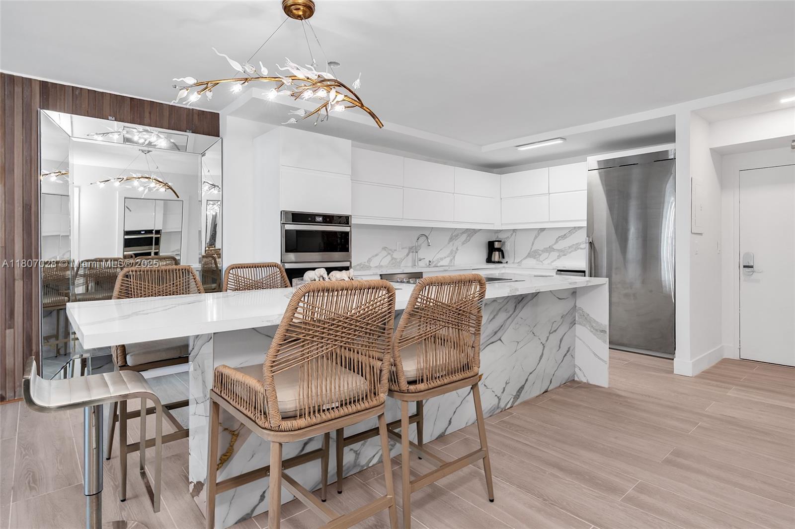 RONEY PALACE CONDO - Residential