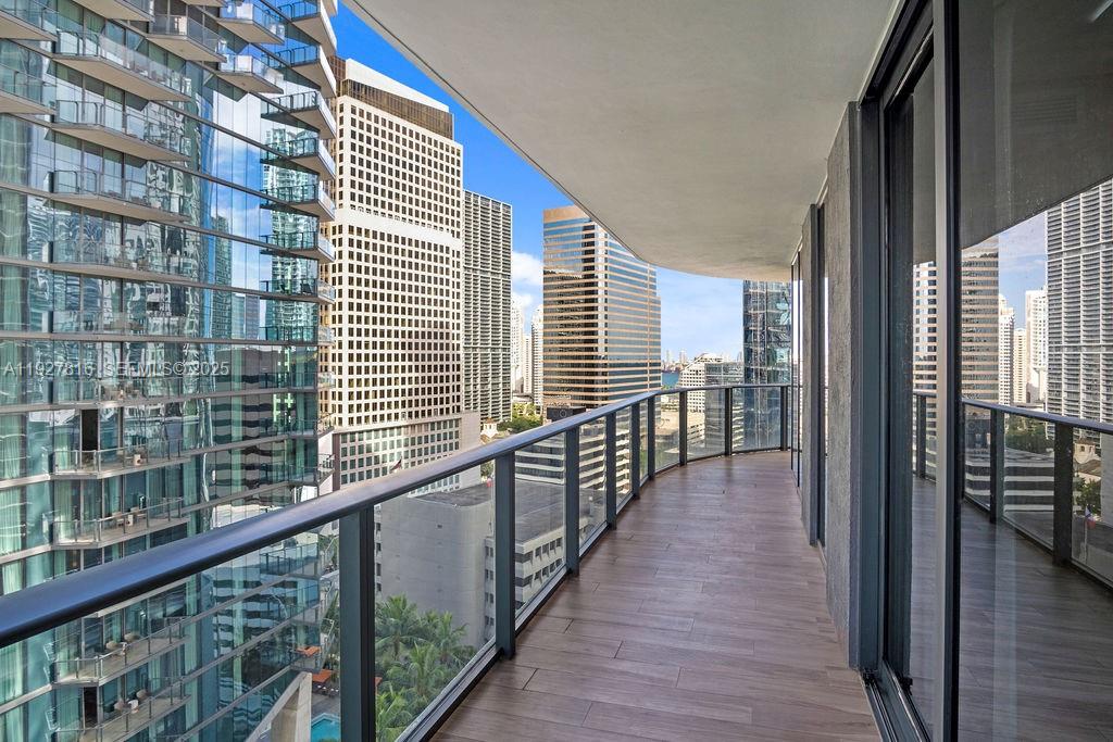 801 SMA RESIDENCE CONDO - Residential Lease