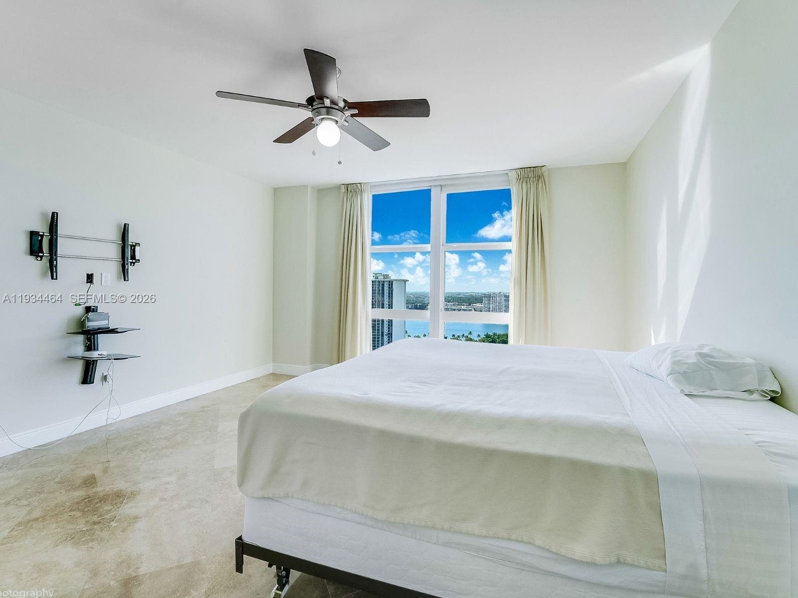 THE PENINSULA II CONDO - Residential