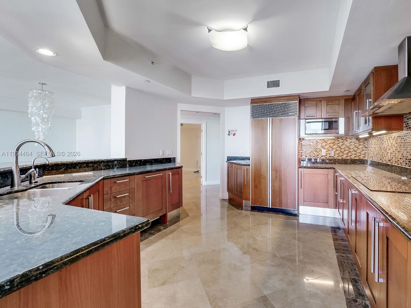 THE PENINSULA II CONDO - Residential