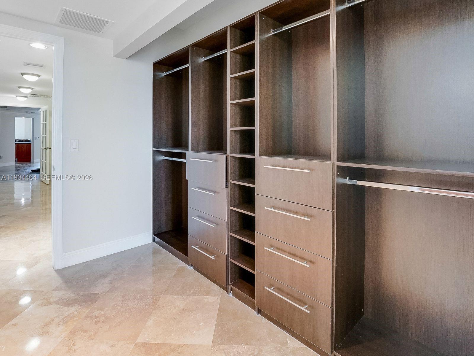 THE PENINSULA II CONDO - Residential