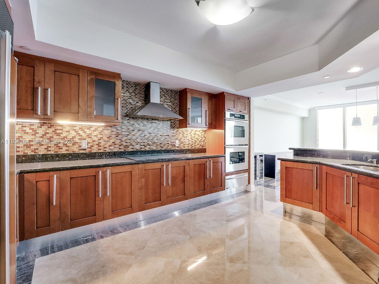 THE PENINSULA II CONDO - Residential