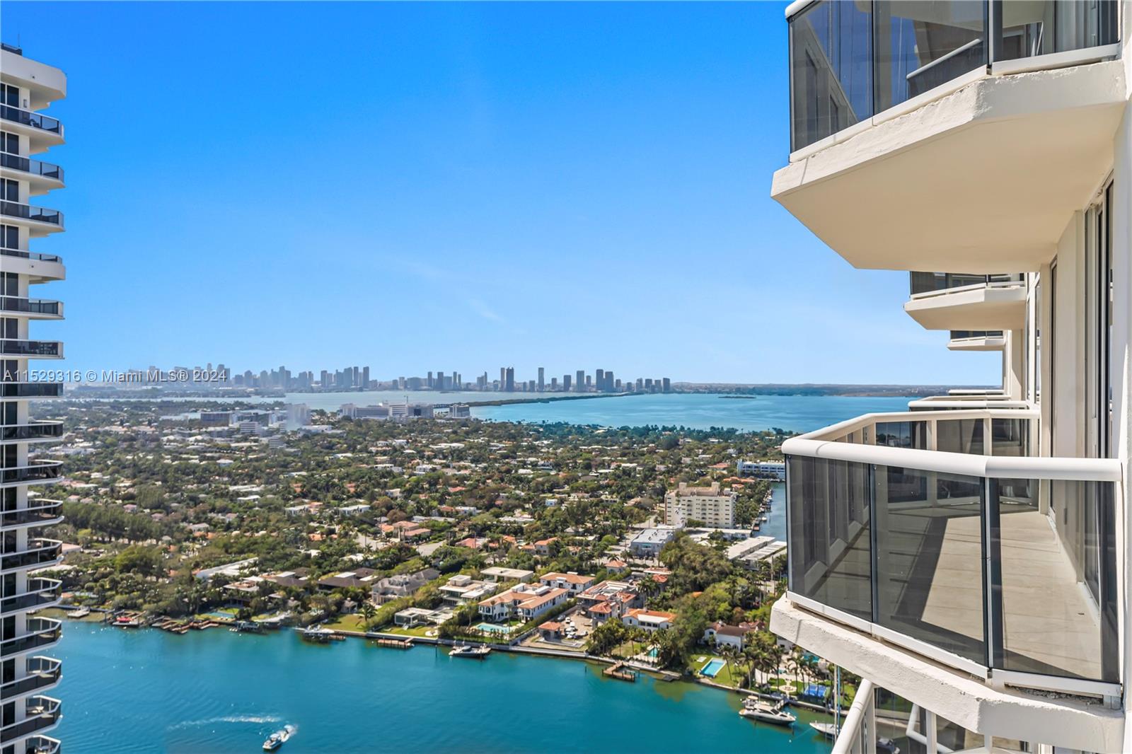 BLUE DIAMOND CONDO - Residential