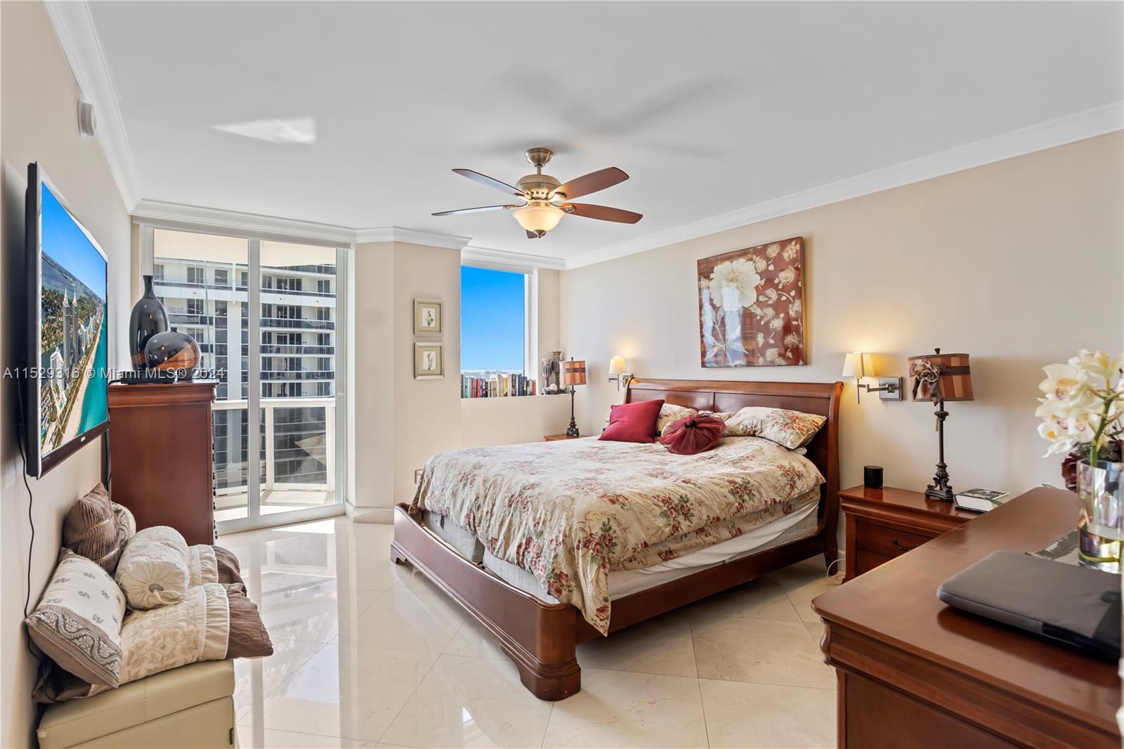 BLUE DIAMOND CONDO - Residential