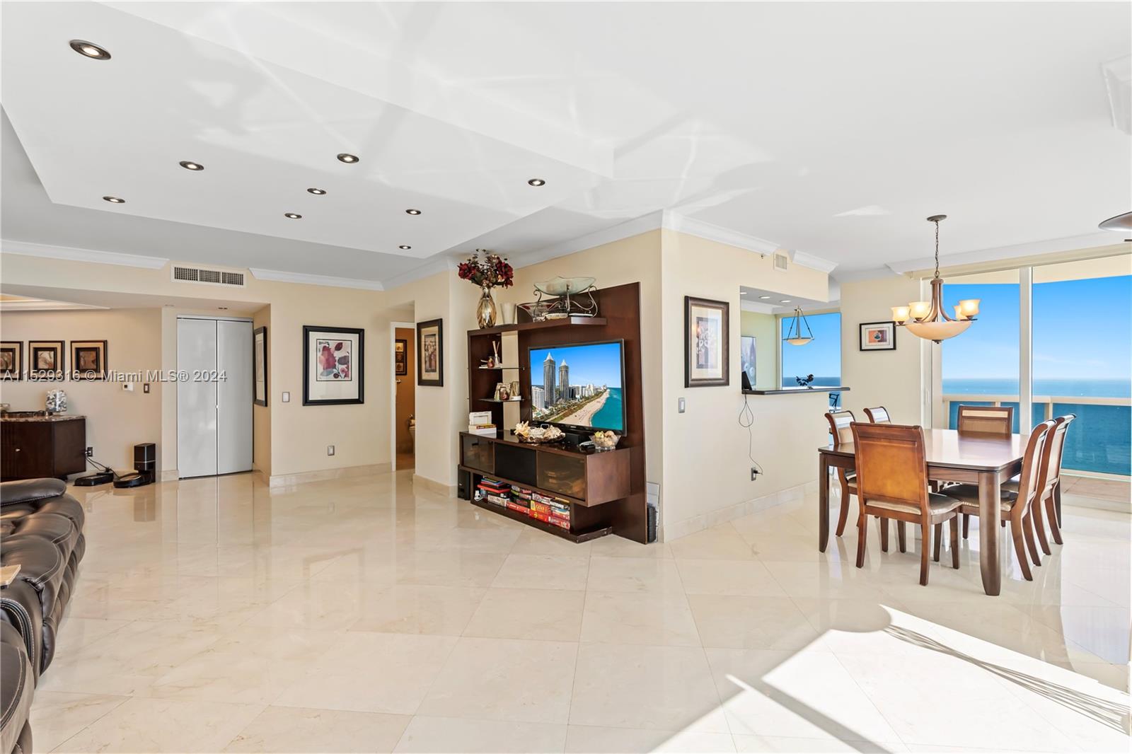 BLUE DIAMOND CONDO - Residential