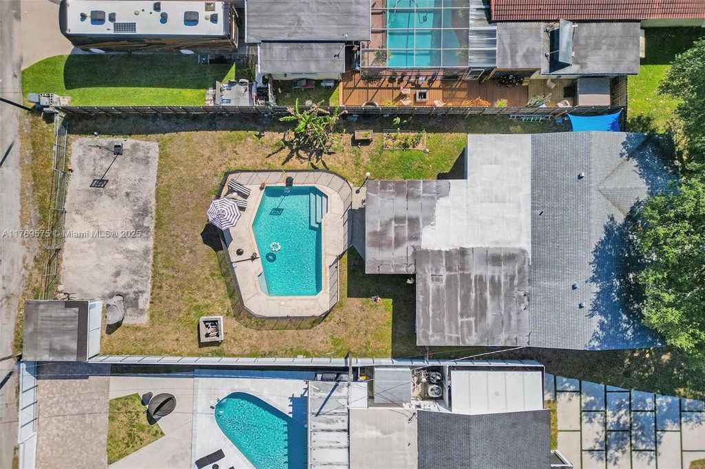 listing image 81