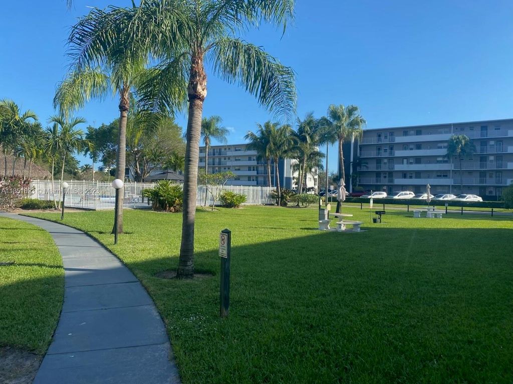 Photo of 4700 Washington St #406, Hollywood, FL 33021 (MLS # A11351893)