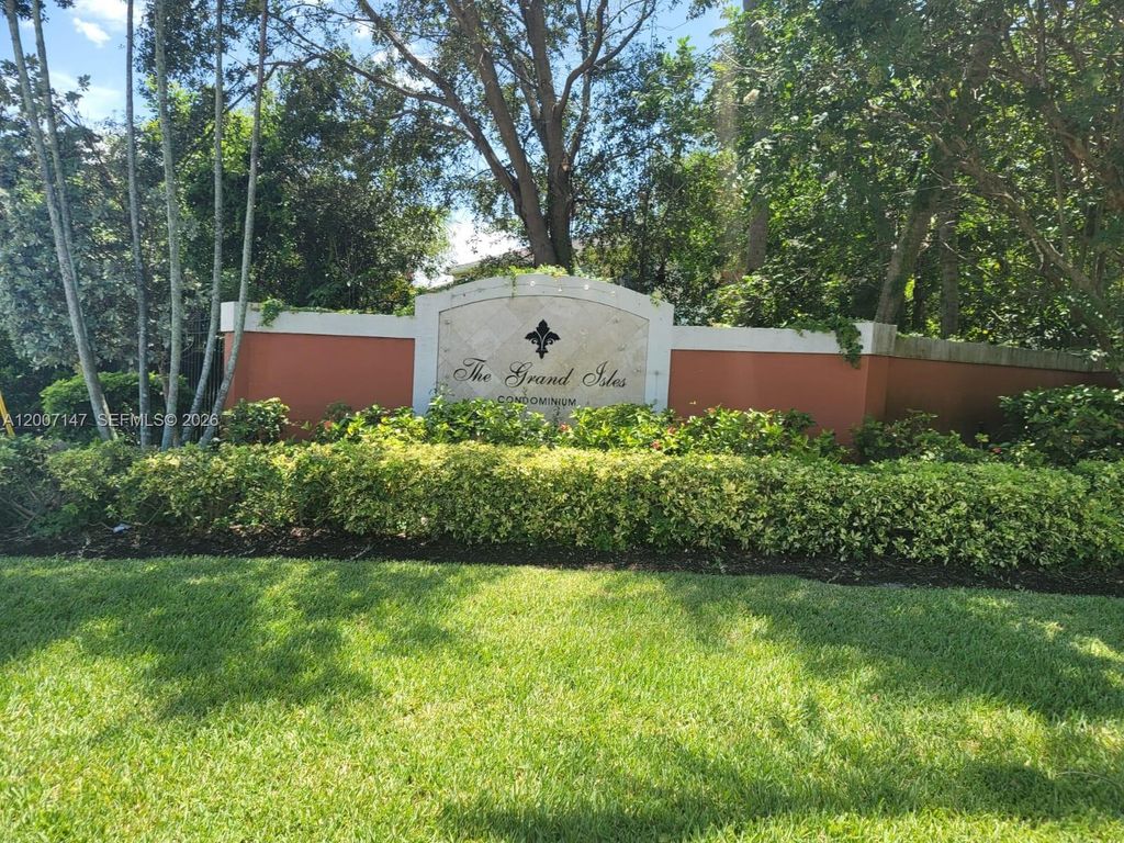 Photo of 4175 N Haverhill Rd #922, West Palm Beach, FL 33417 (MLS # A12007147)