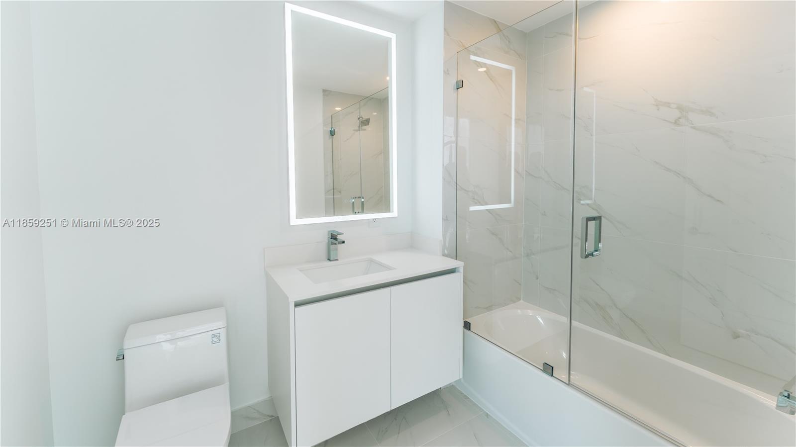 ARIA RESERVE SOUTH TOWER - Residential Lease