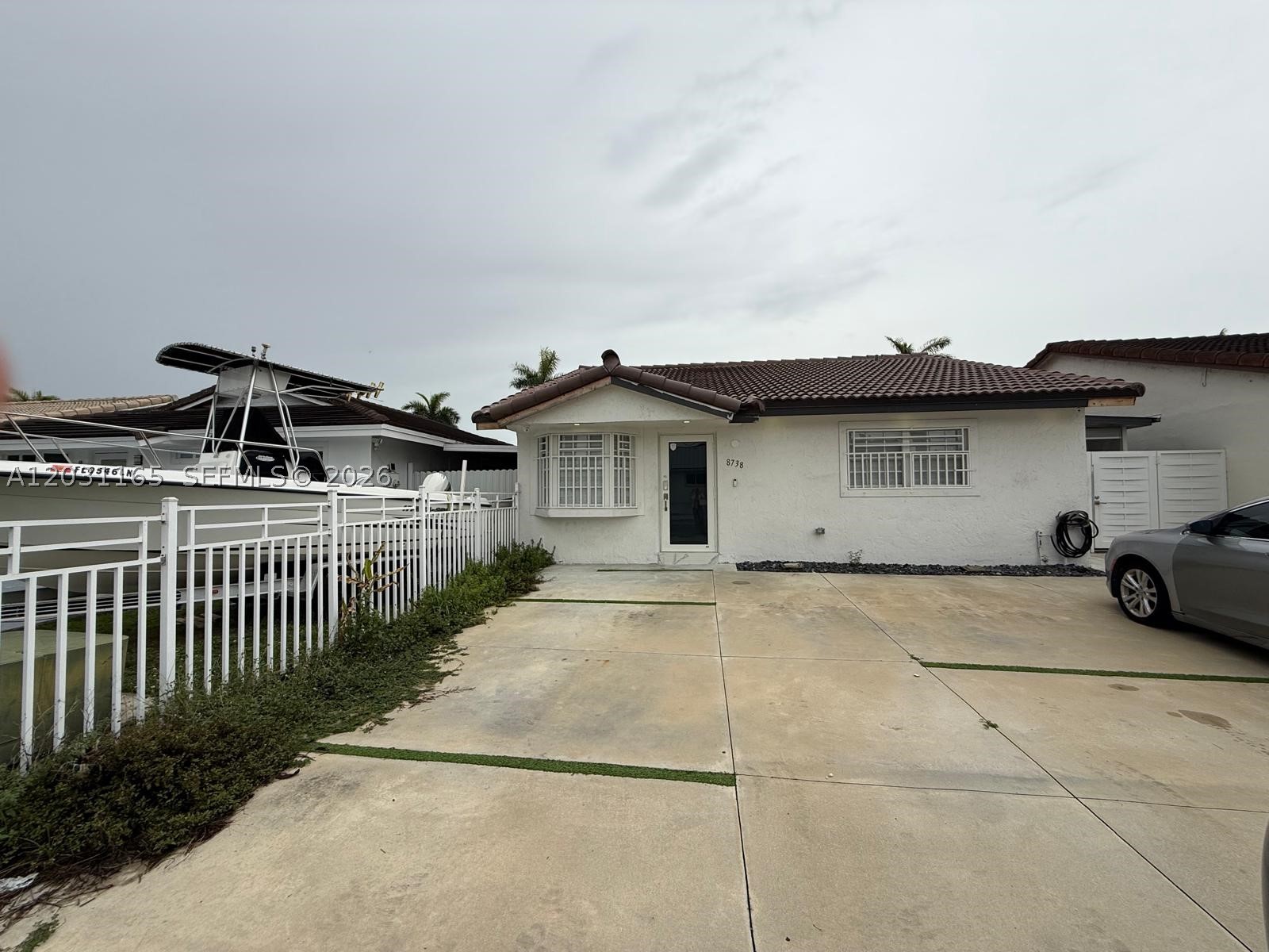8738 NW 116 TER 0