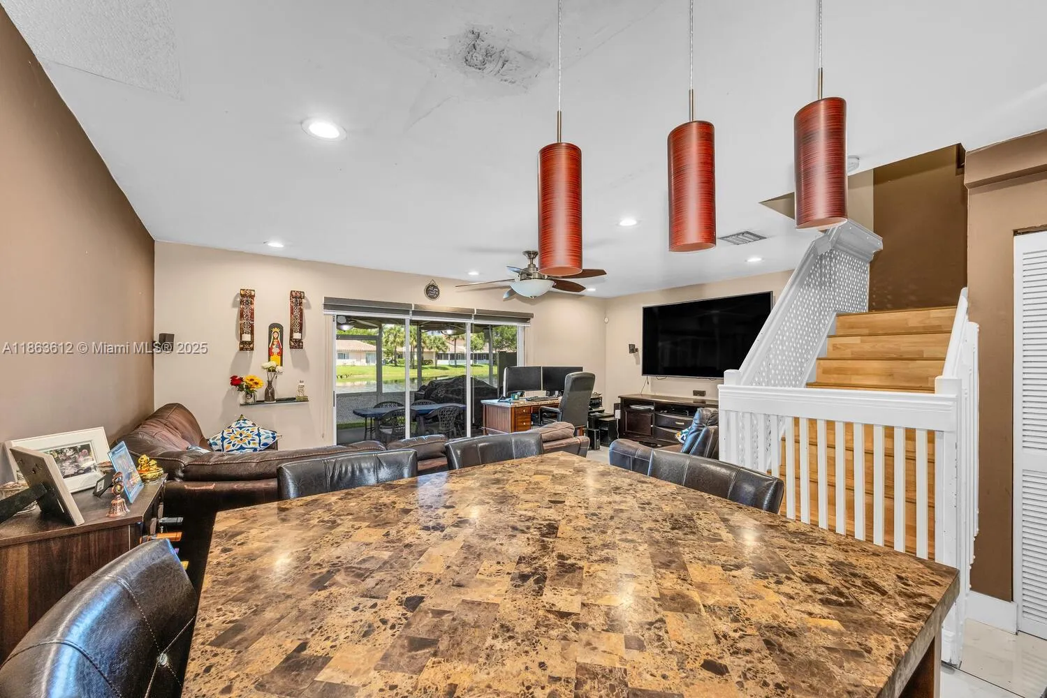 Pembroke Pines, Florida 33029, United States, 3 Bedrooms Bedrooms, ,3 BathroomsBathrooms,Residential,Active,197949