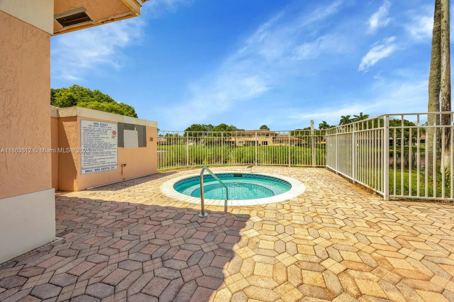 Pembroke Pines, Florida 33029, United States, 3 Bedrooms Bedrooms, ,3 BathroomsBathrooms,Residential,Active,197949