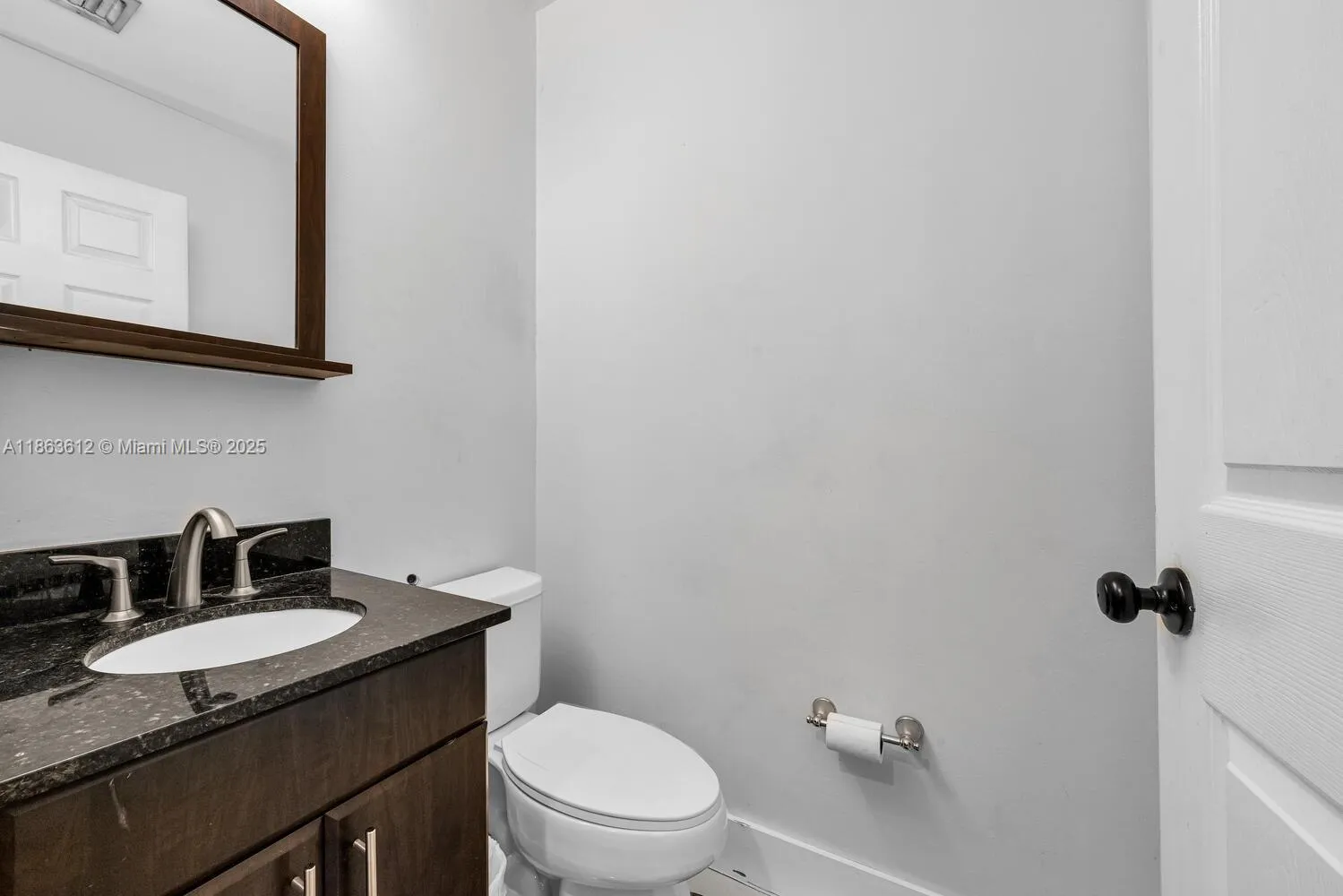 Pembroke Pines, Florida 33029, United States, 3 Bedrooms Bedrooms, ,3 BathroomsBathrooms,Residential,Active,197949