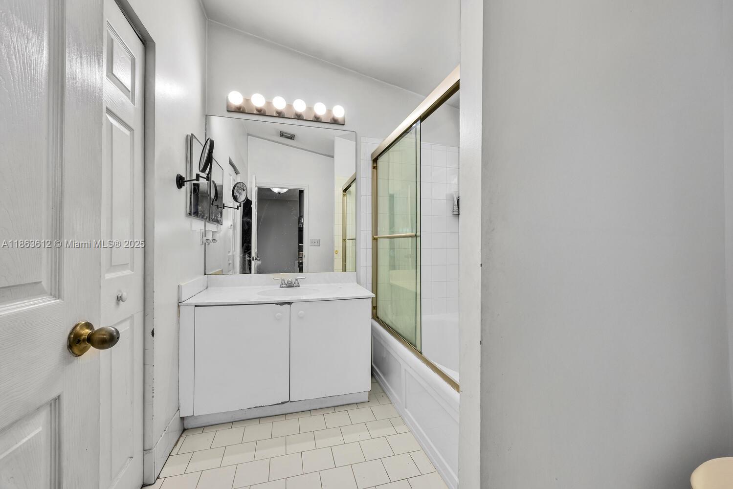 CHAPEL TRAIL II - Residential