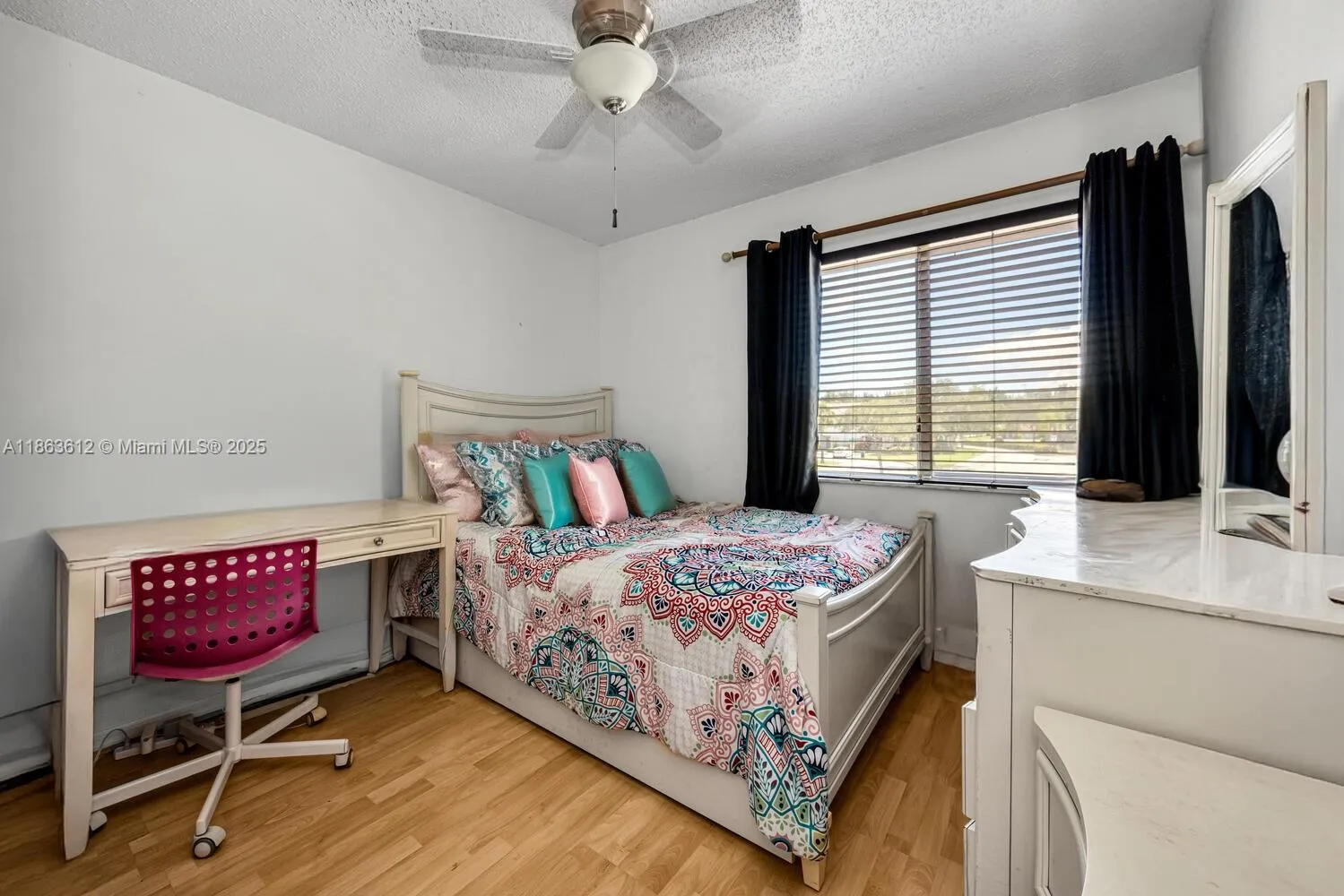 Pembroke Pines, Florida 33029, United States, 3 Bedrooms Bedrooms, ,3 BathroomsBathrooms,Residential,Active,197949