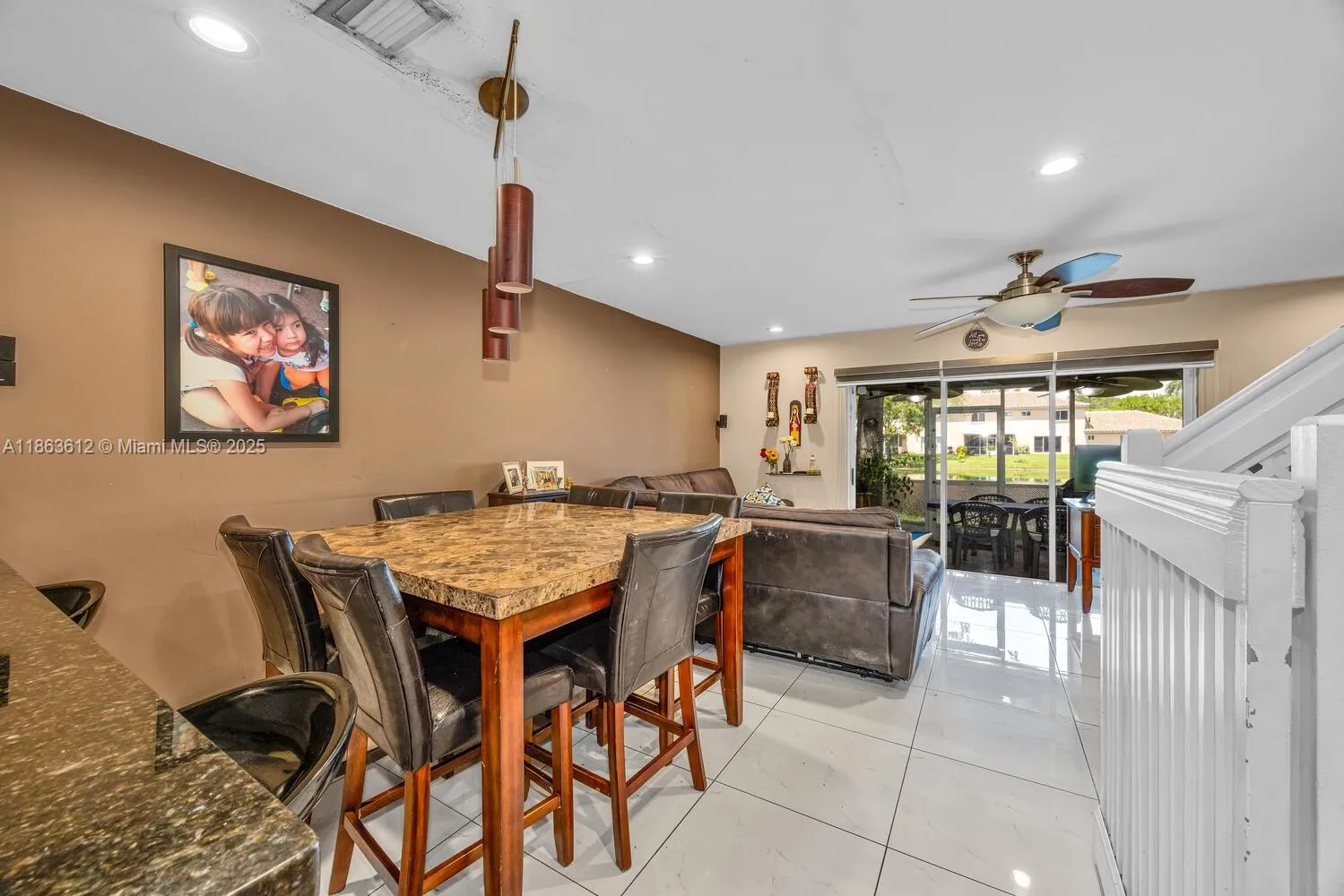 Pembroke Pines, Florida 33029, United States, 3 Bedrooms Bedrooms, ,3 BathroomsBathrooms,Residential,Active,197949