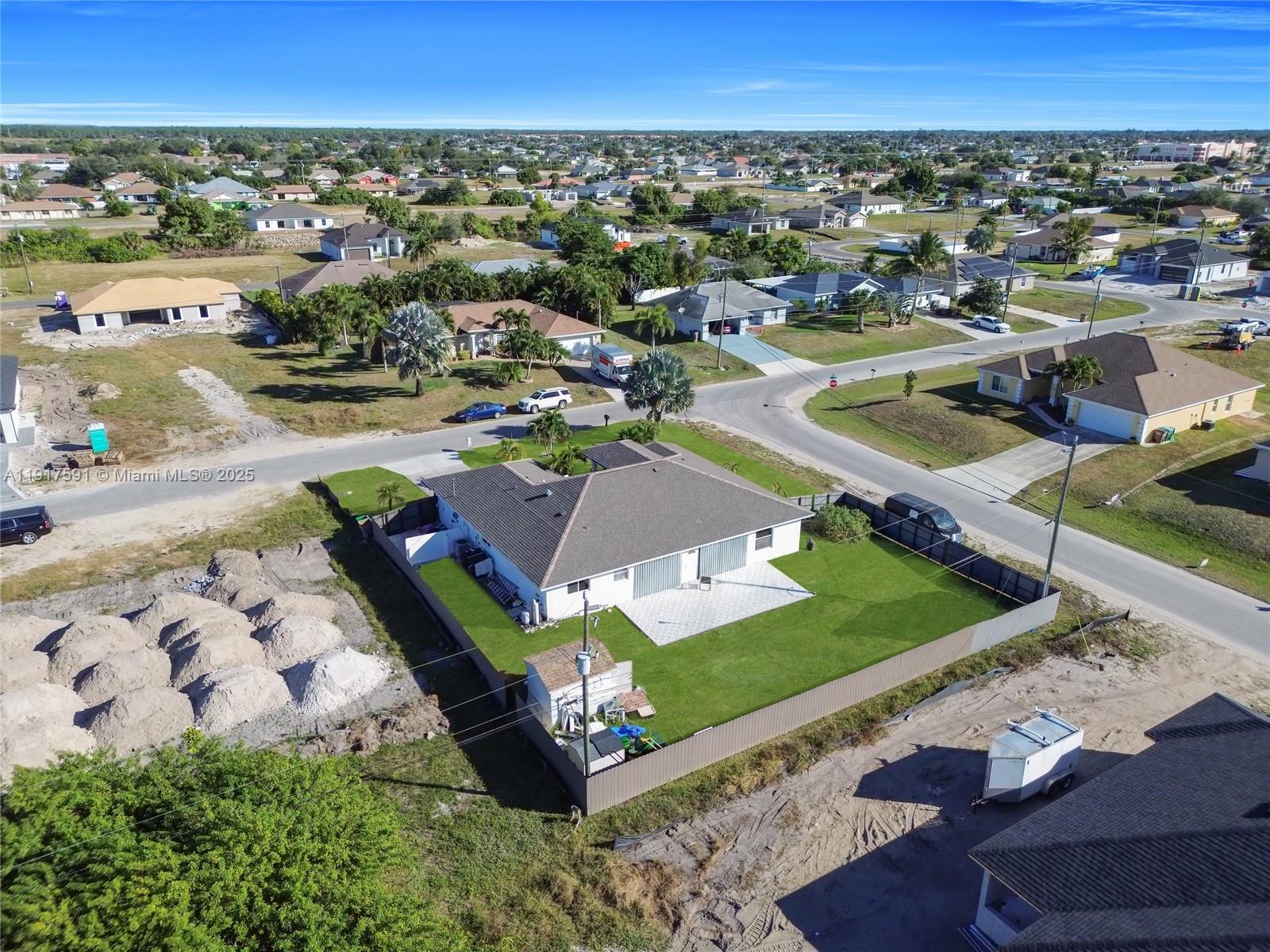 CAPE CORAL - Residential