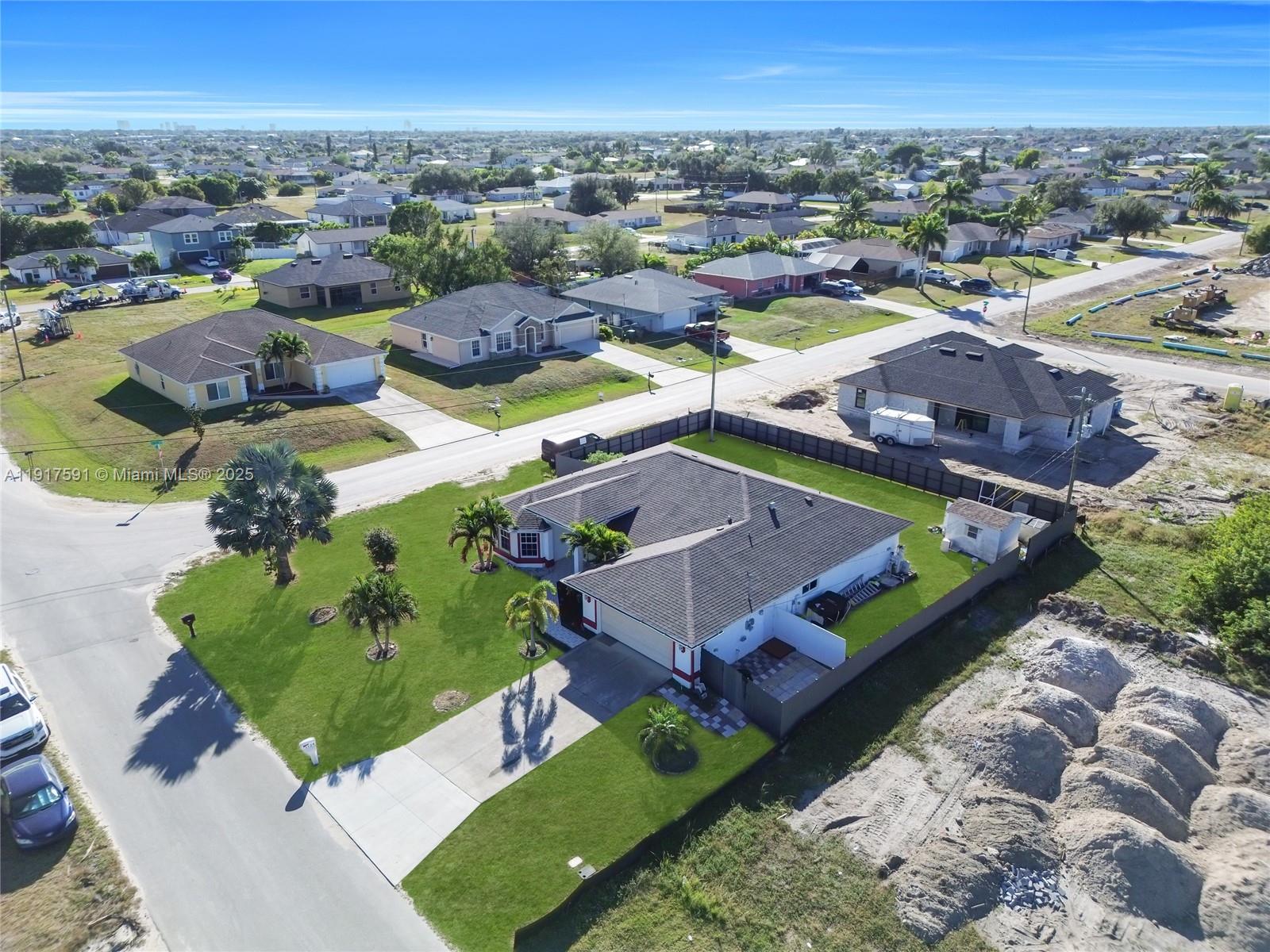 CAPE CORAL - Residential