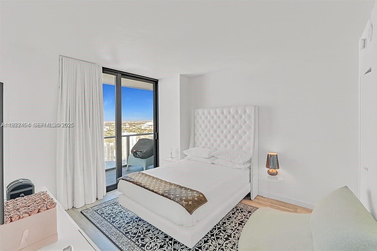 1300 S Miami Ave 3709