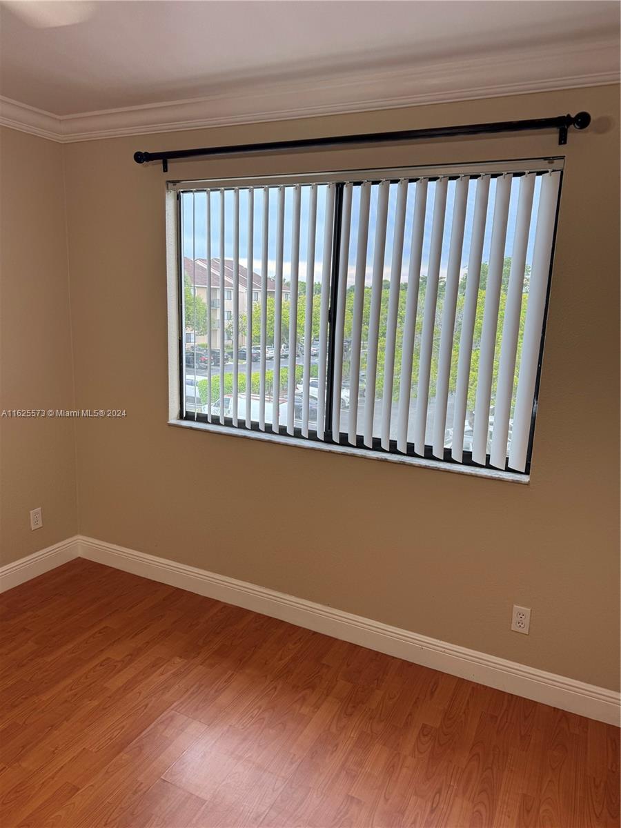 VISCONTI CONDO - Residential