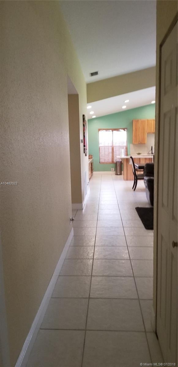 BEACHWOOD HEIGHTS - Residential Lease