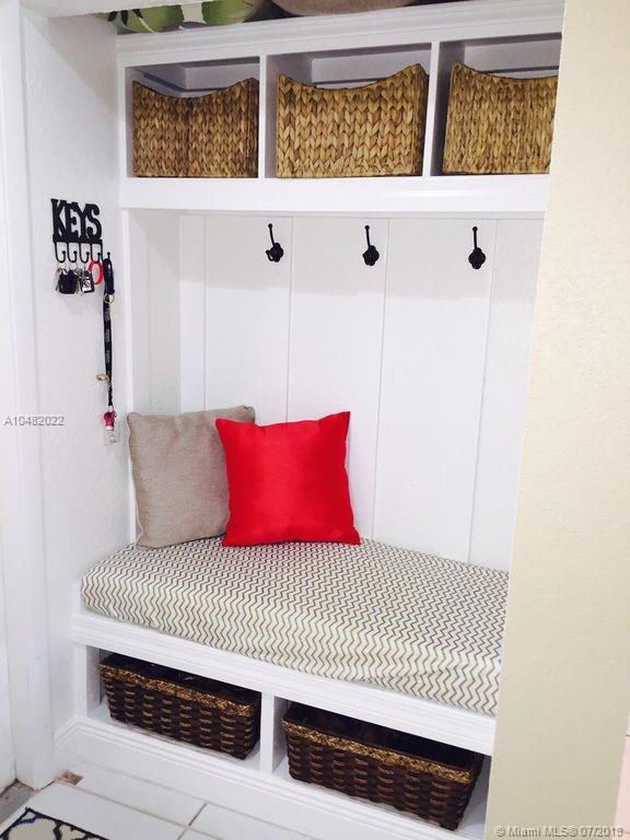 BEACHWOOD HEIGHTS - Residential Lease