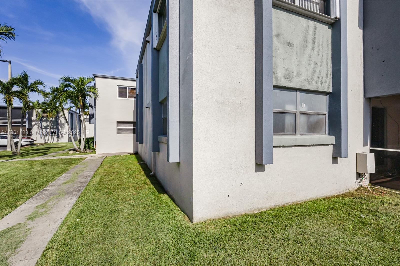 8764 SW 12th St 107