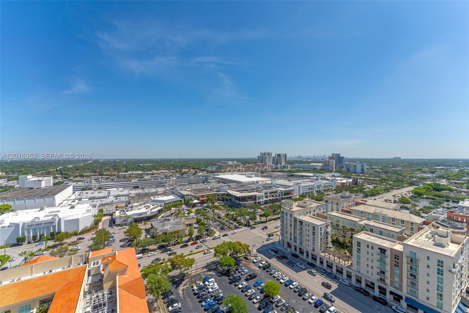 TOSCANO CONDO - Residential