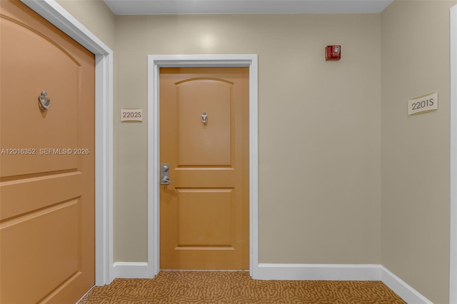 TOSCANO CONDO - Residential