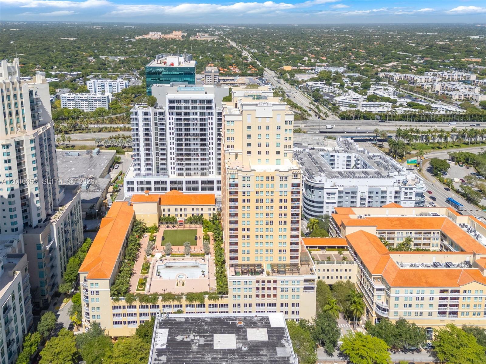 TOSCANO CONDO - Residential