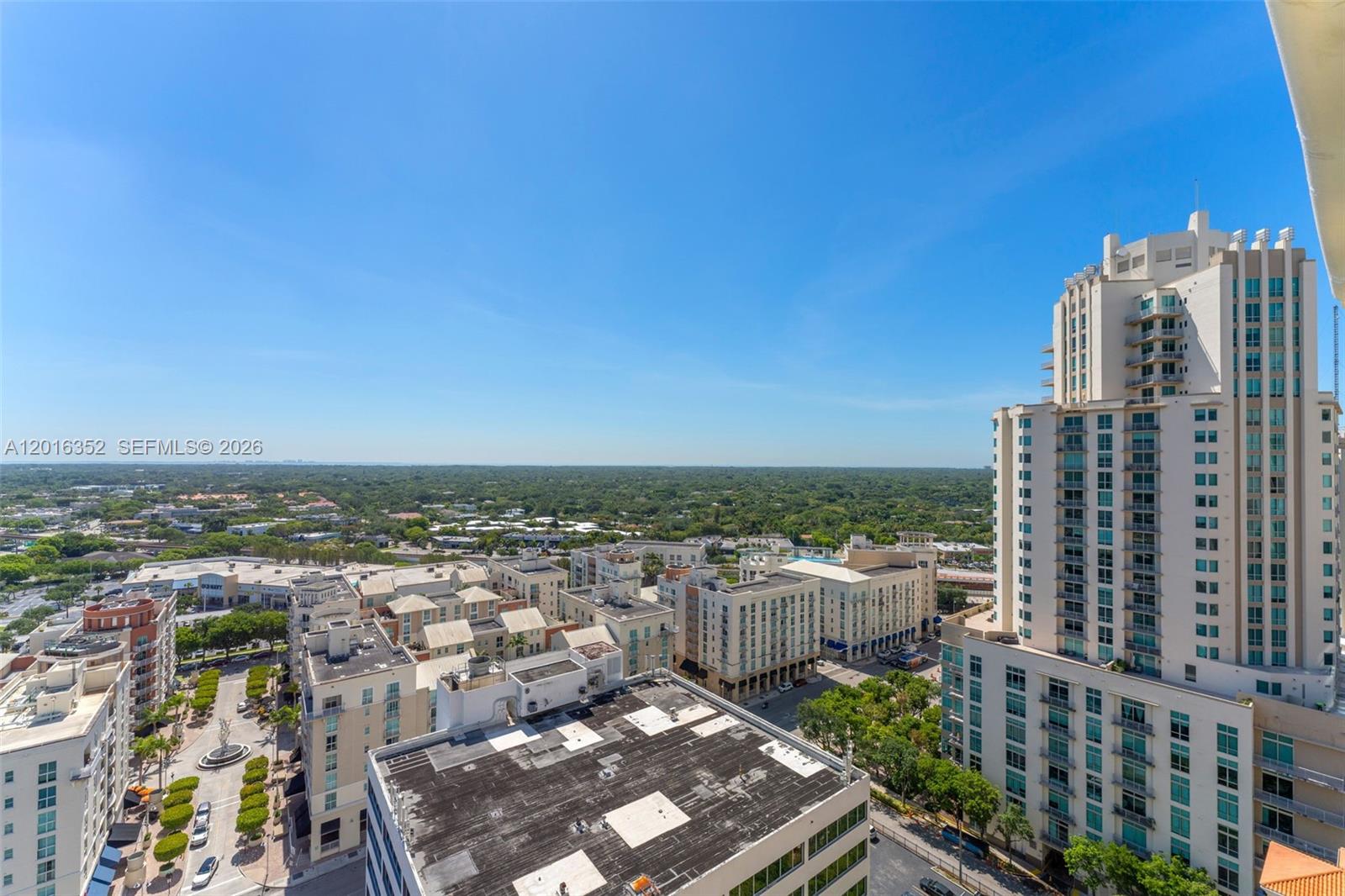 TOSCANO CONDO - Residential