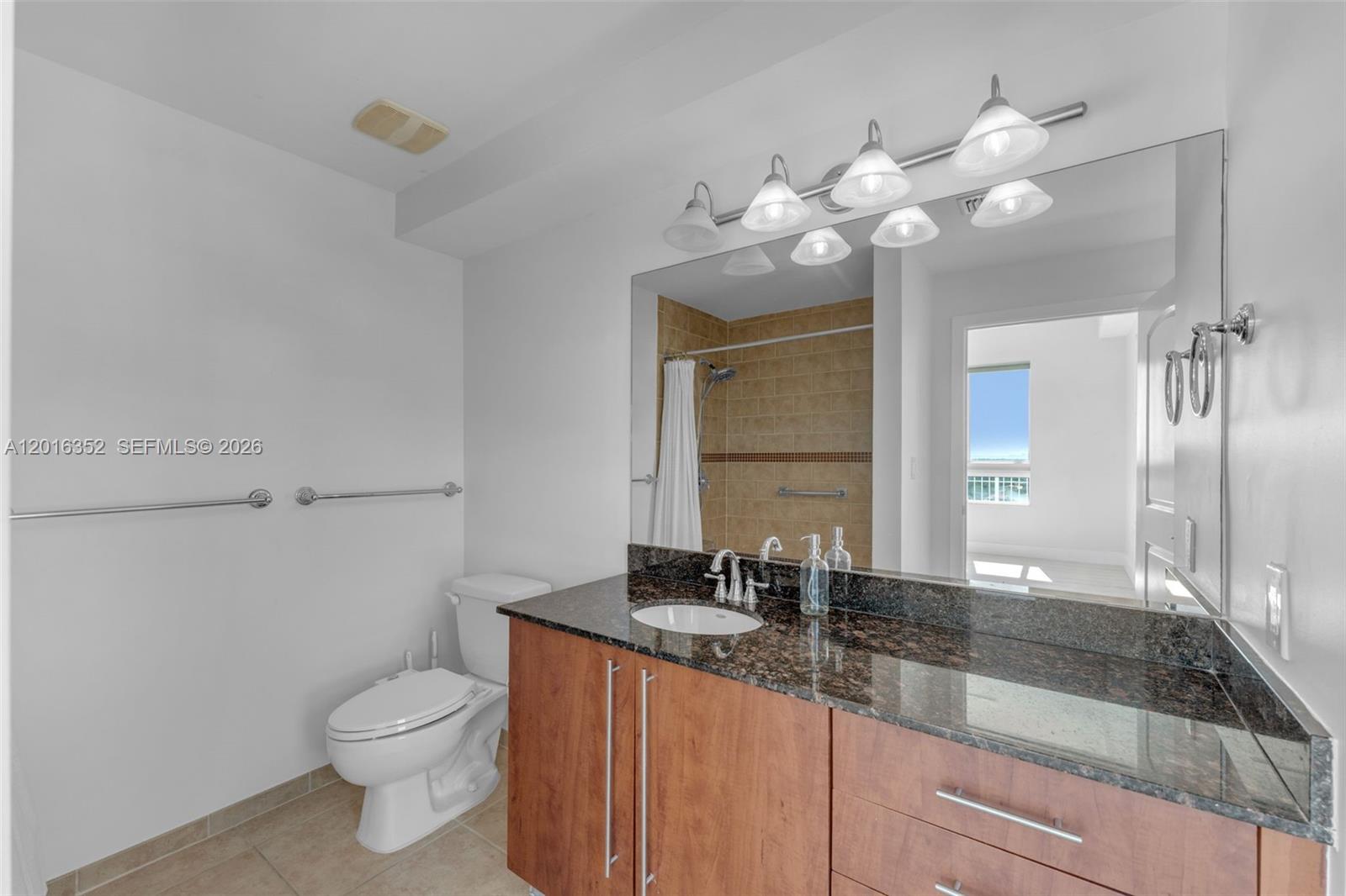 TOSCANO CONDO - Residential
