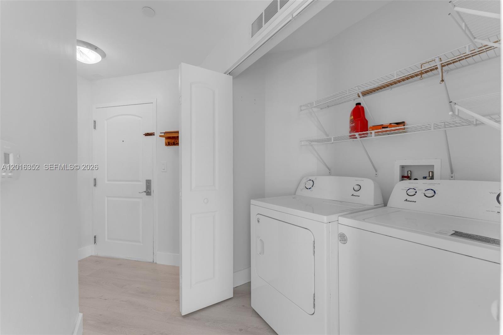 TOSCANO CONDO - Residential