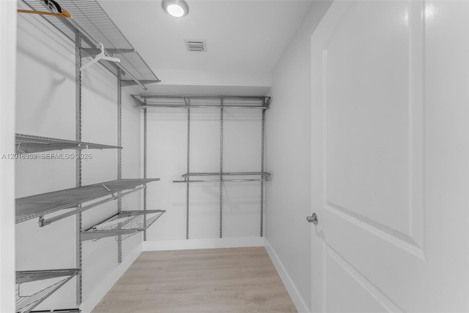 TOSCANO CONDO - Residential