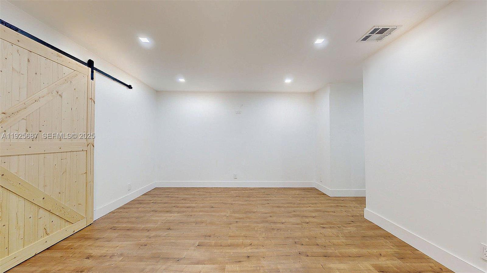 TOWNHOUSES AT JACARANDA C - Residential