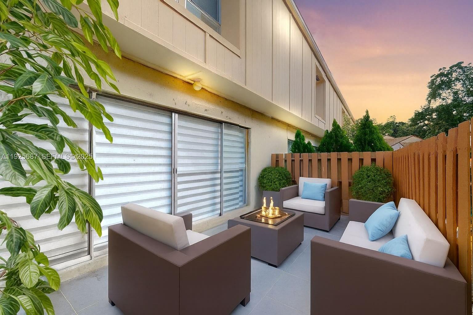 TOWNHOUSES AT JACARANDA C - Residential