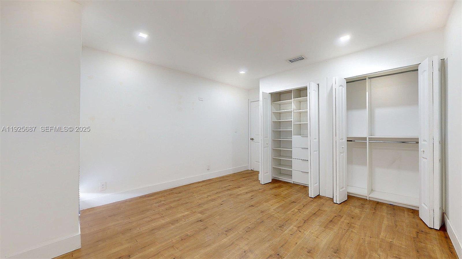 TOWNHOUSES AT JACARANDA C - Residential