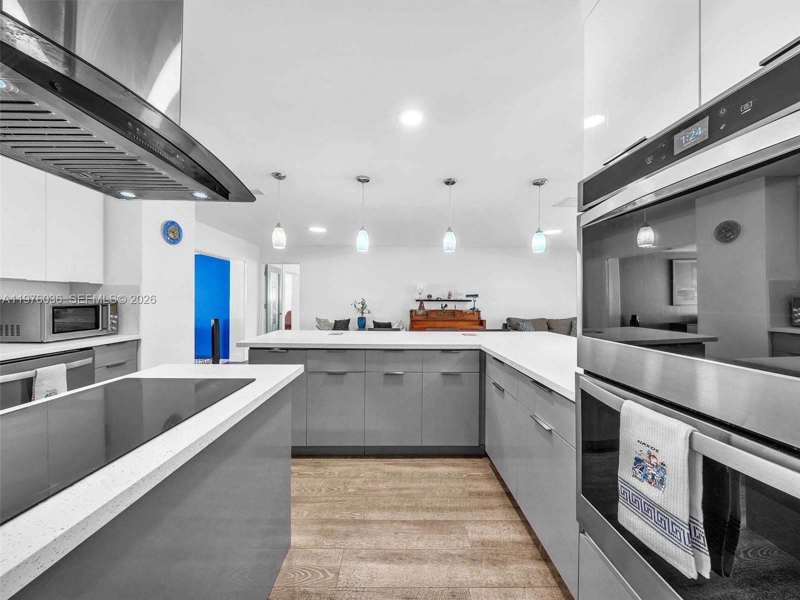 CORAL RIDGE ISLES - Residential