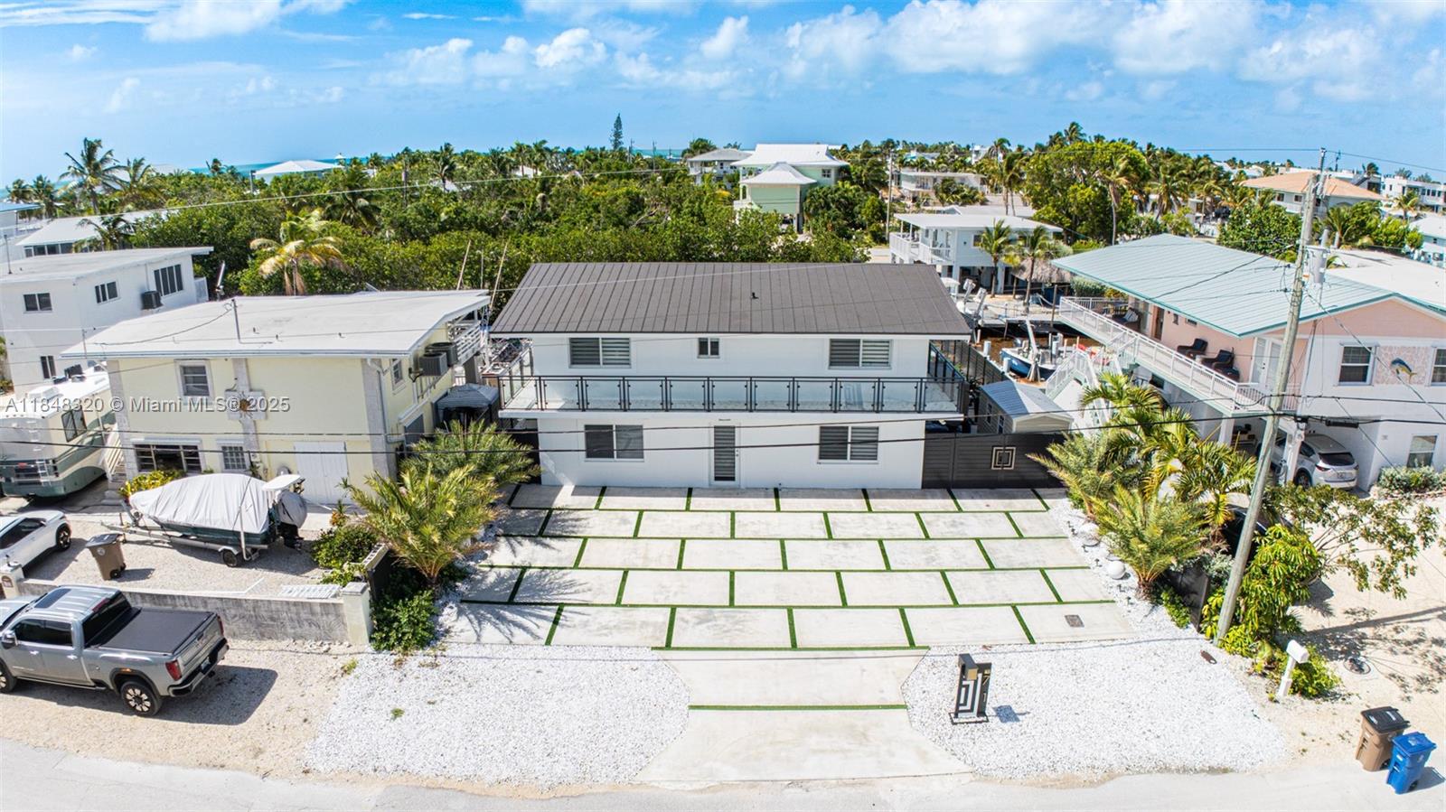 KEY LARGO BEACH - Residential