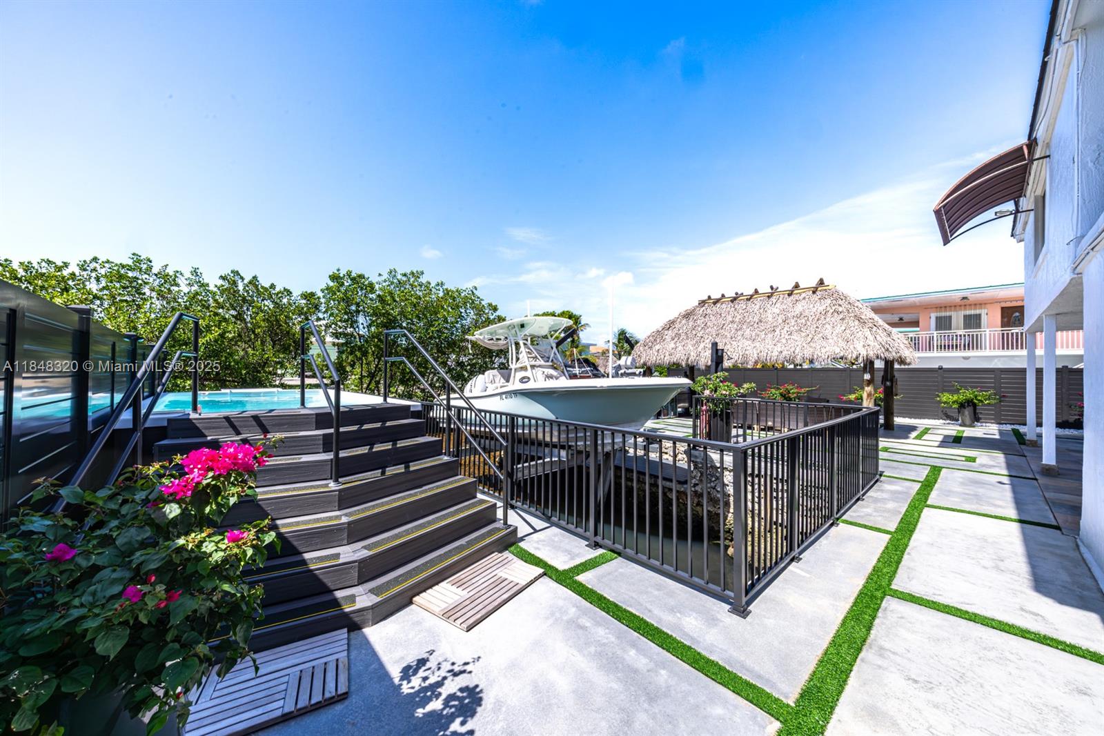 KEY LARGO BEACH - Residential