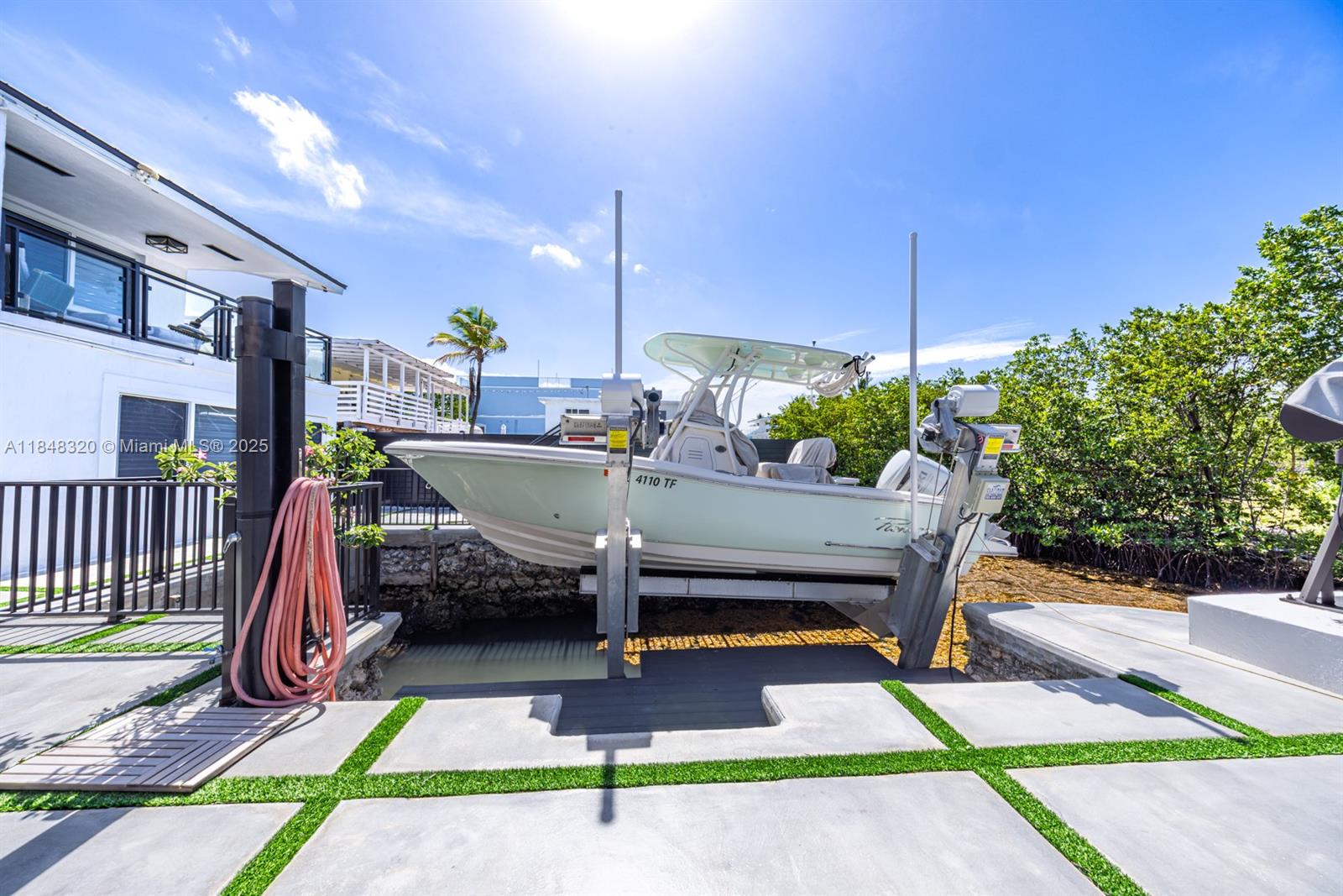 KEY LARGO BEACH - Residential