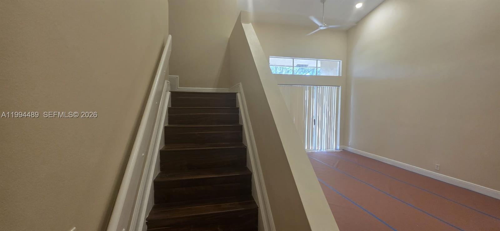 HOLLYWOOD LAKES COUNTRY C - Residential Lease