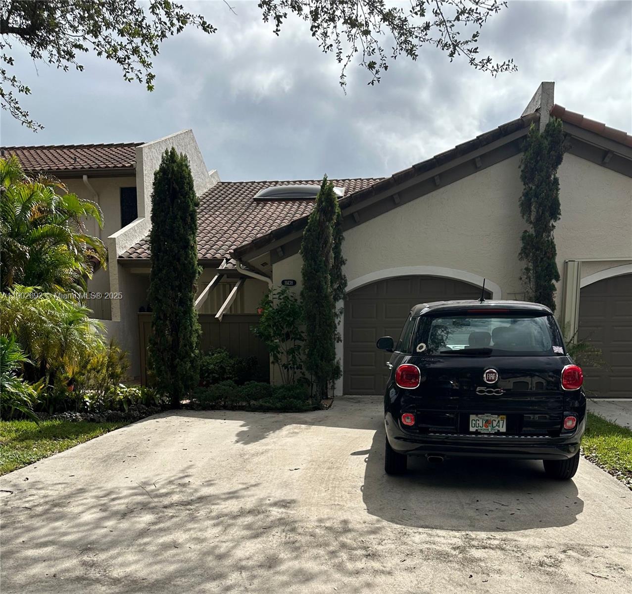 KINGS COURT WEST - Residential