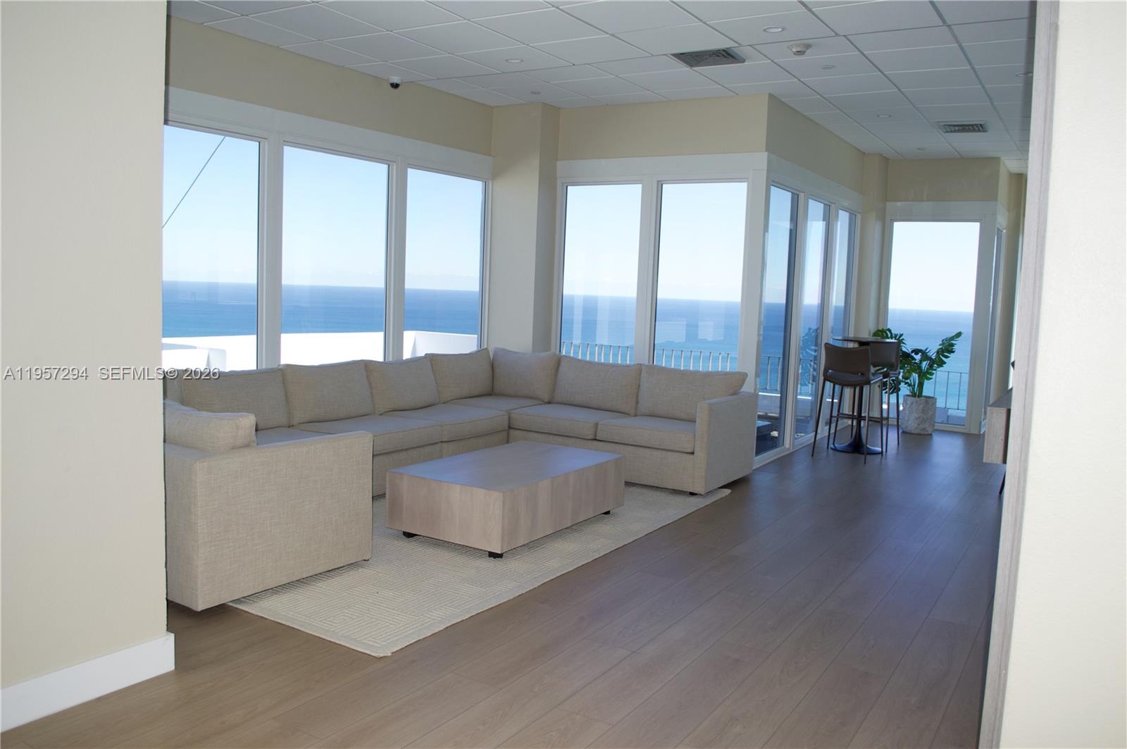 RENAISSANCE OF POMPANO BE - Residential Lease