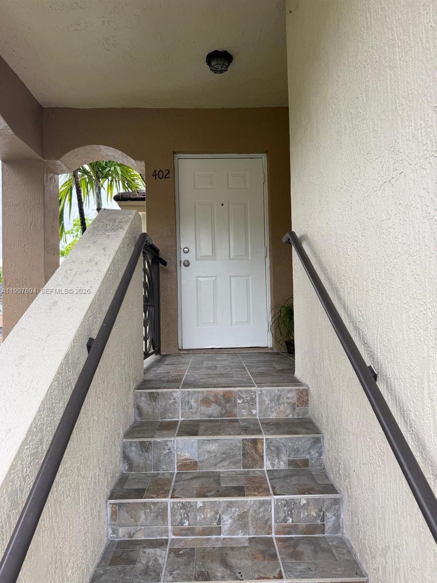 THE VILLAS AT SNAPPER VIL - Residential Lease