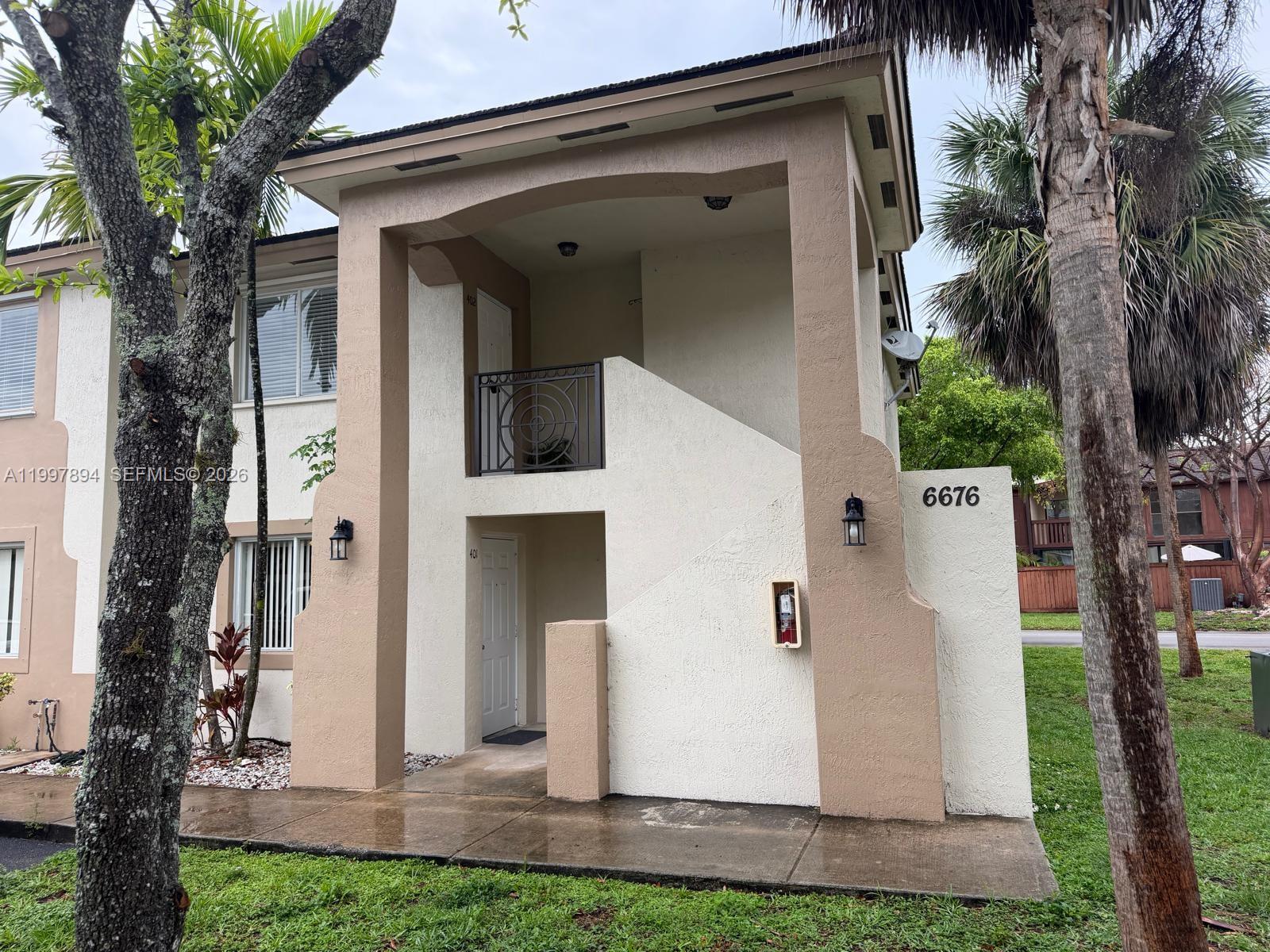 THE VILLAS AT SNAPPER VIL - Residential Lease