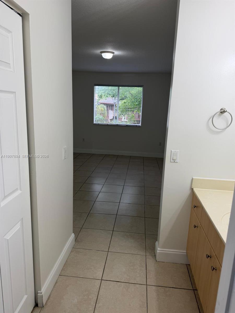 THE VILLAS AT SNAPPER VIL - Residential Lease