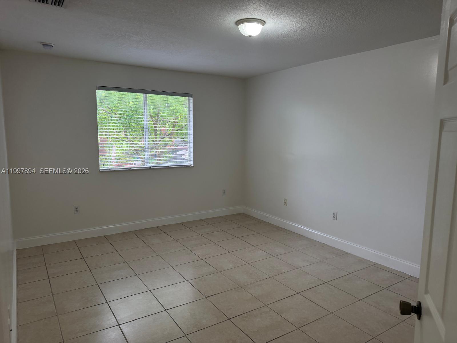 THE VILLAS AT SNAPPER VIL - Residential Lease